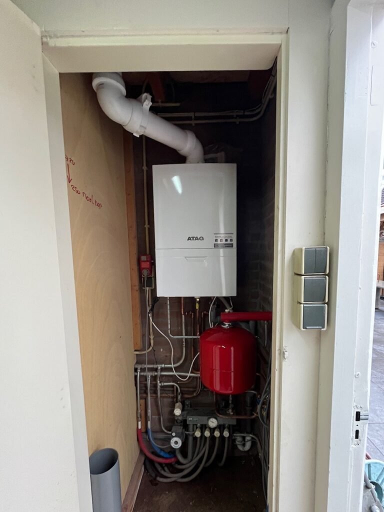 Combi cv-ketel installatie Liessel